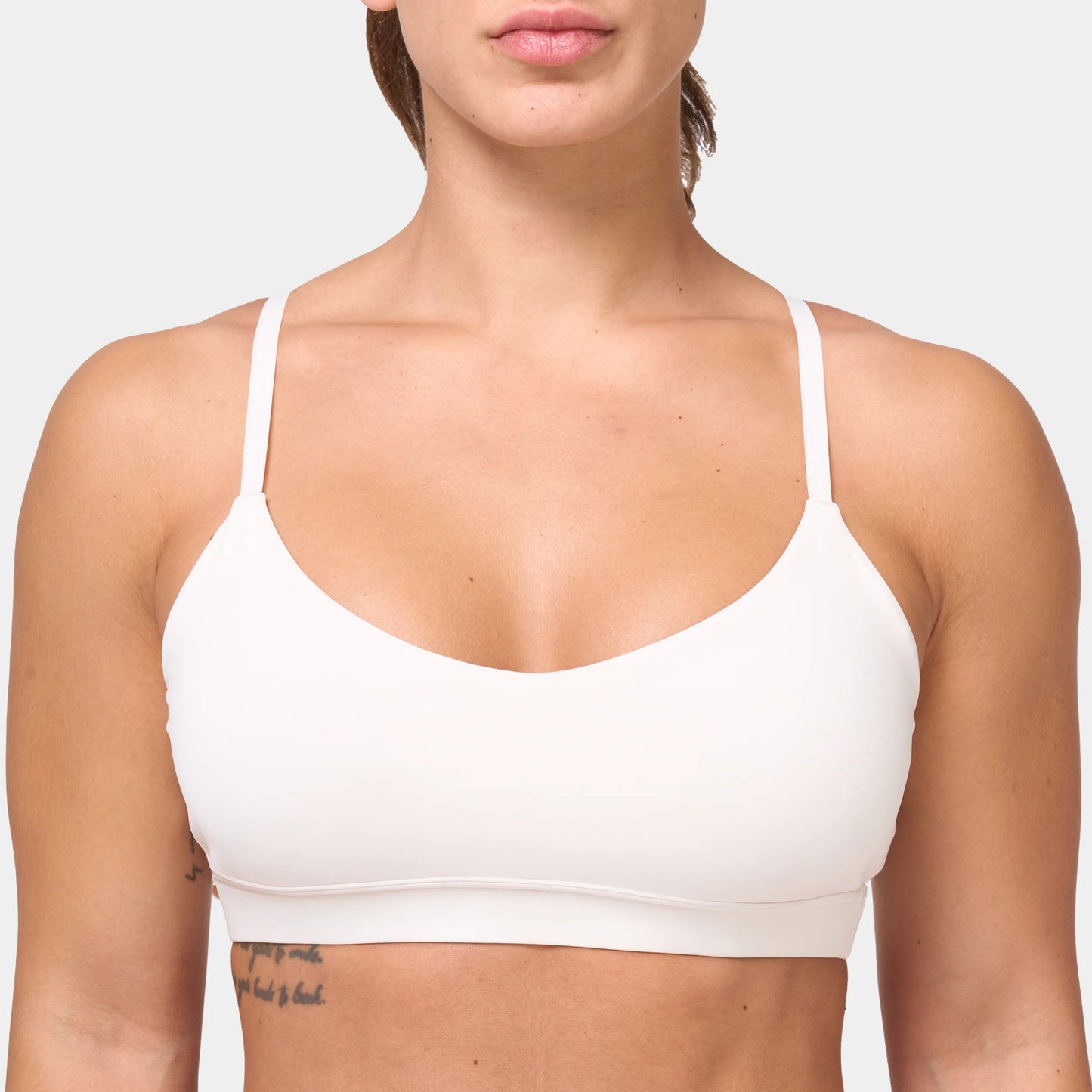 ESSENTIAL STRAPPY BRA - PEARL WHITE