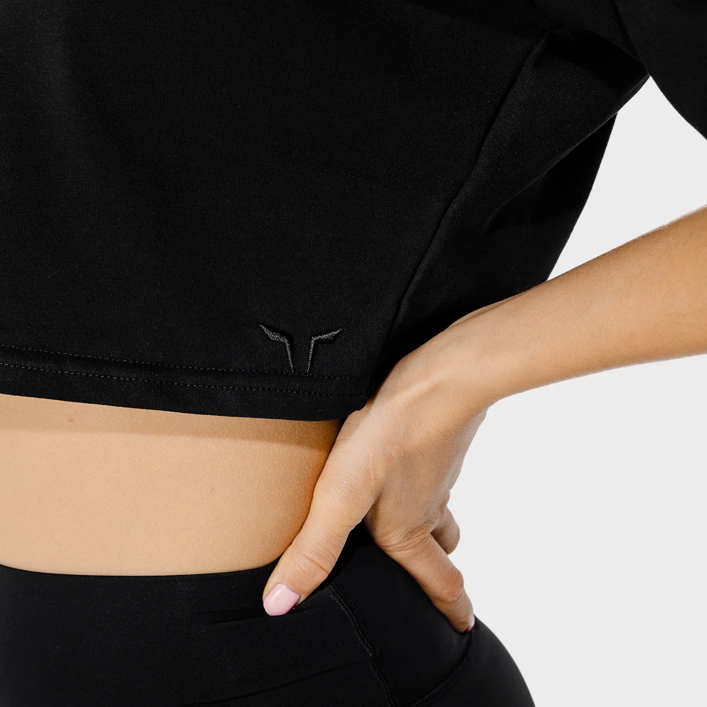 WOMEN'S FITNESS- CROP HOODIE