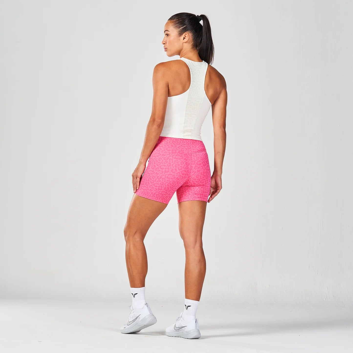 UNTAMED 5" BIKER SHORTS HOT PINK PRINT