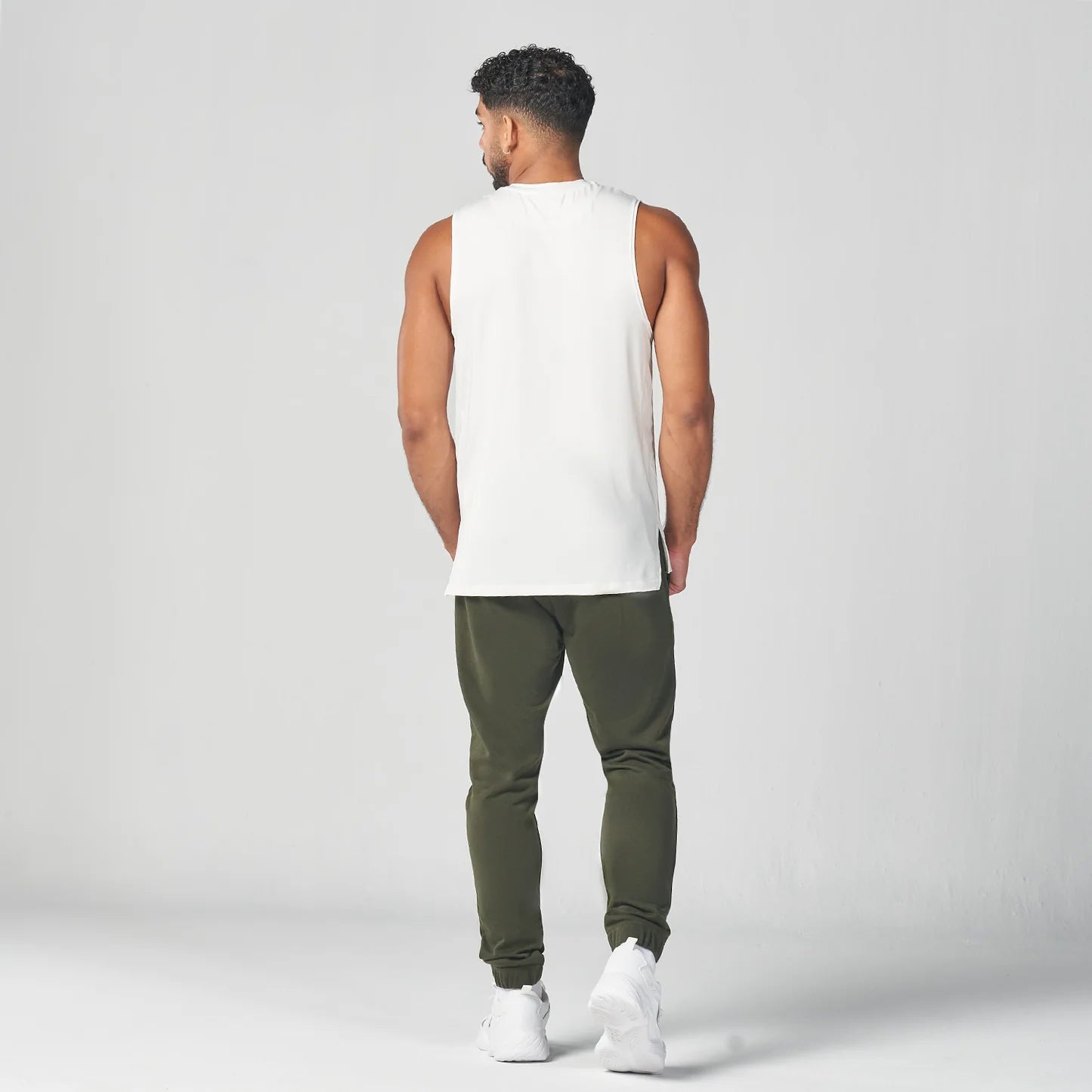 ESSENTIAL GYM TANK WHITE