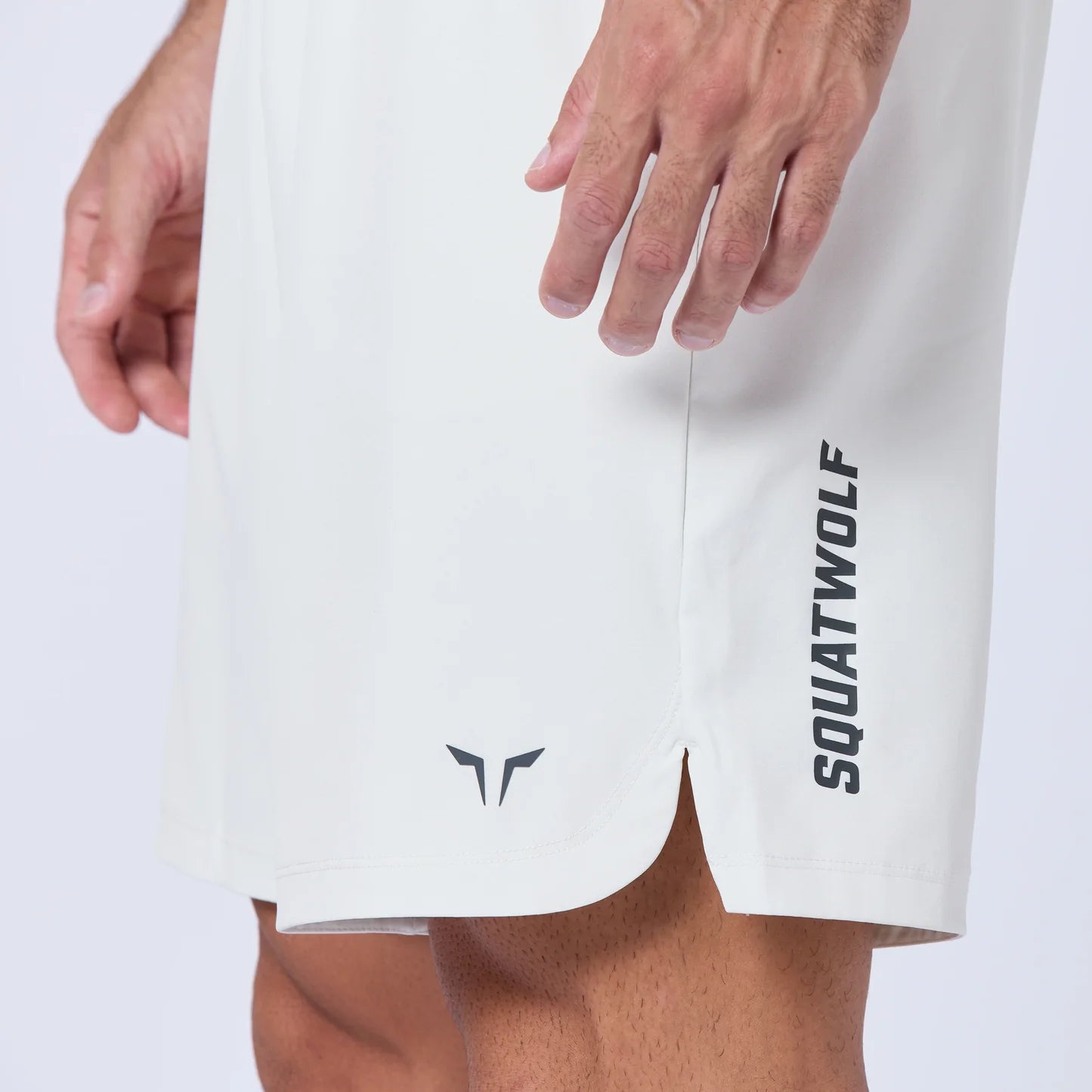ESSENTIAL PRO 7 INCH SHORTS