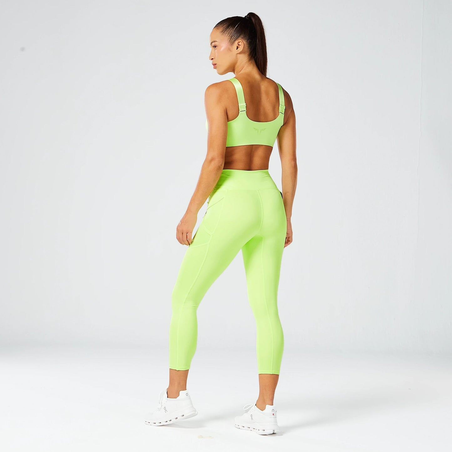 LAB360° PERFORMANCE ZIP UP BRA Athletic Shop