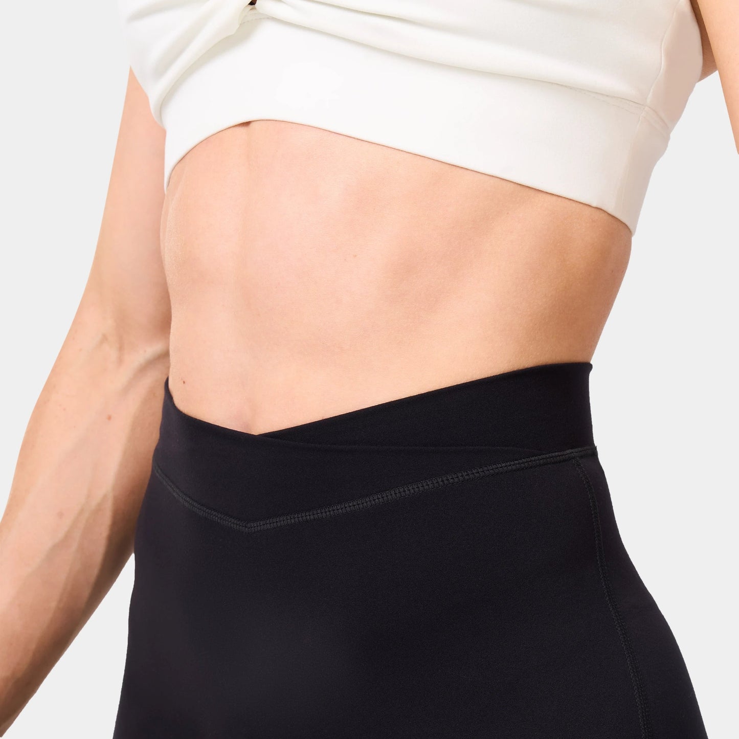5" WRAP WAIST SHORTS - BLACK
