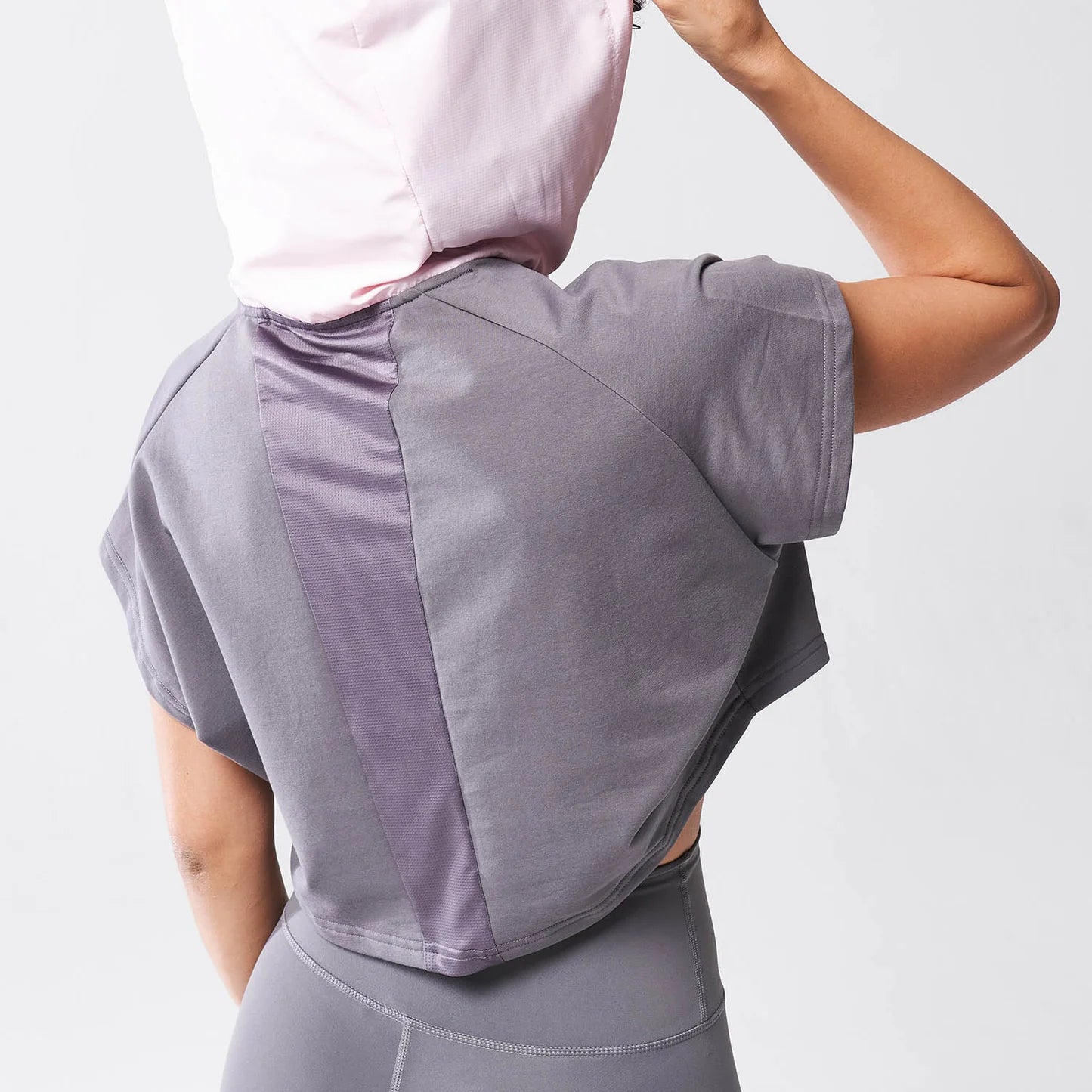 LAB360° VENTED CROP HOODIE