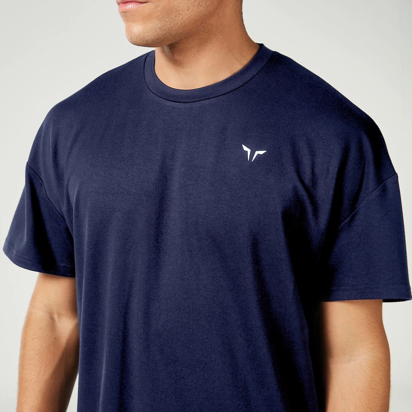ESSENTIAL OVERSIZED TEE NAVY