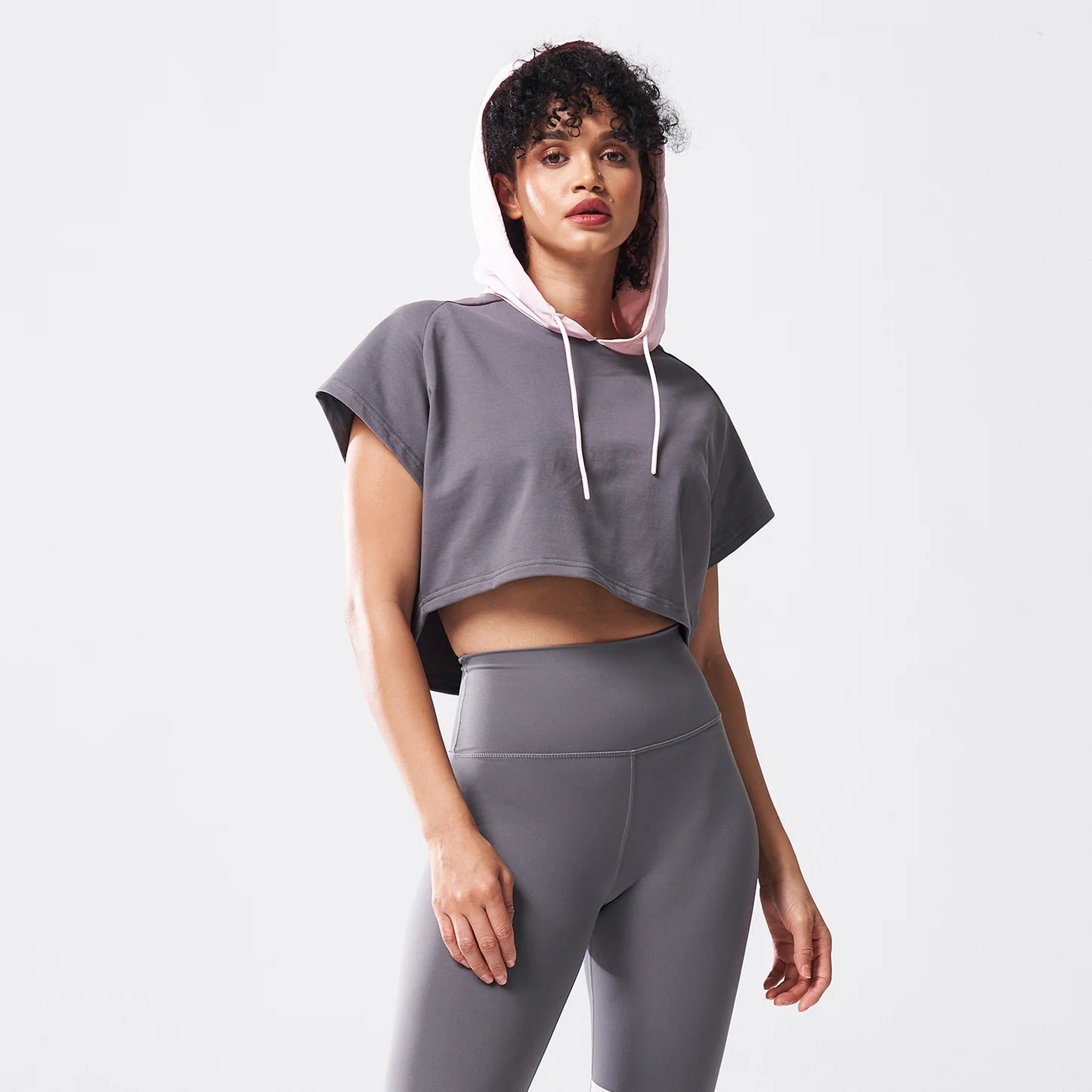 LAB360° VENTED CROP HOODIE