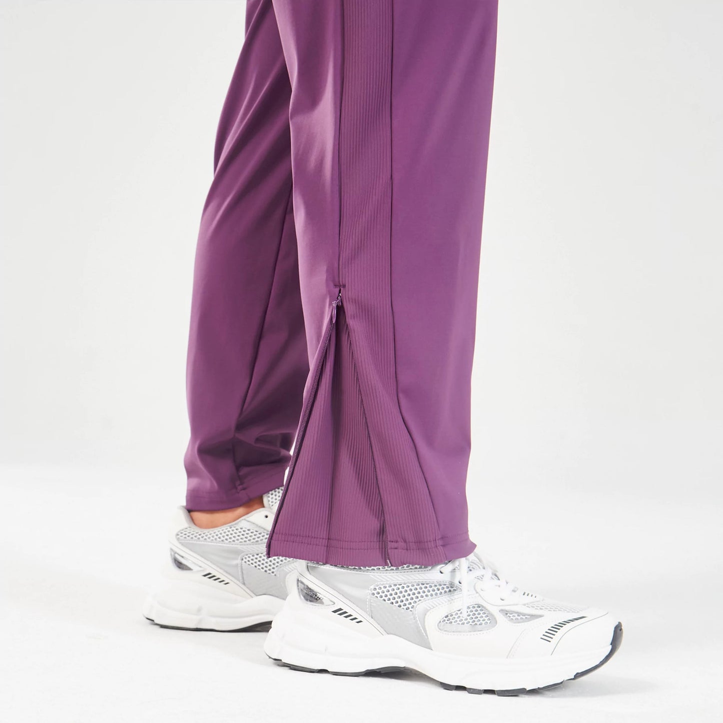 CORE FLARE JOGGERS Athletic Shop
